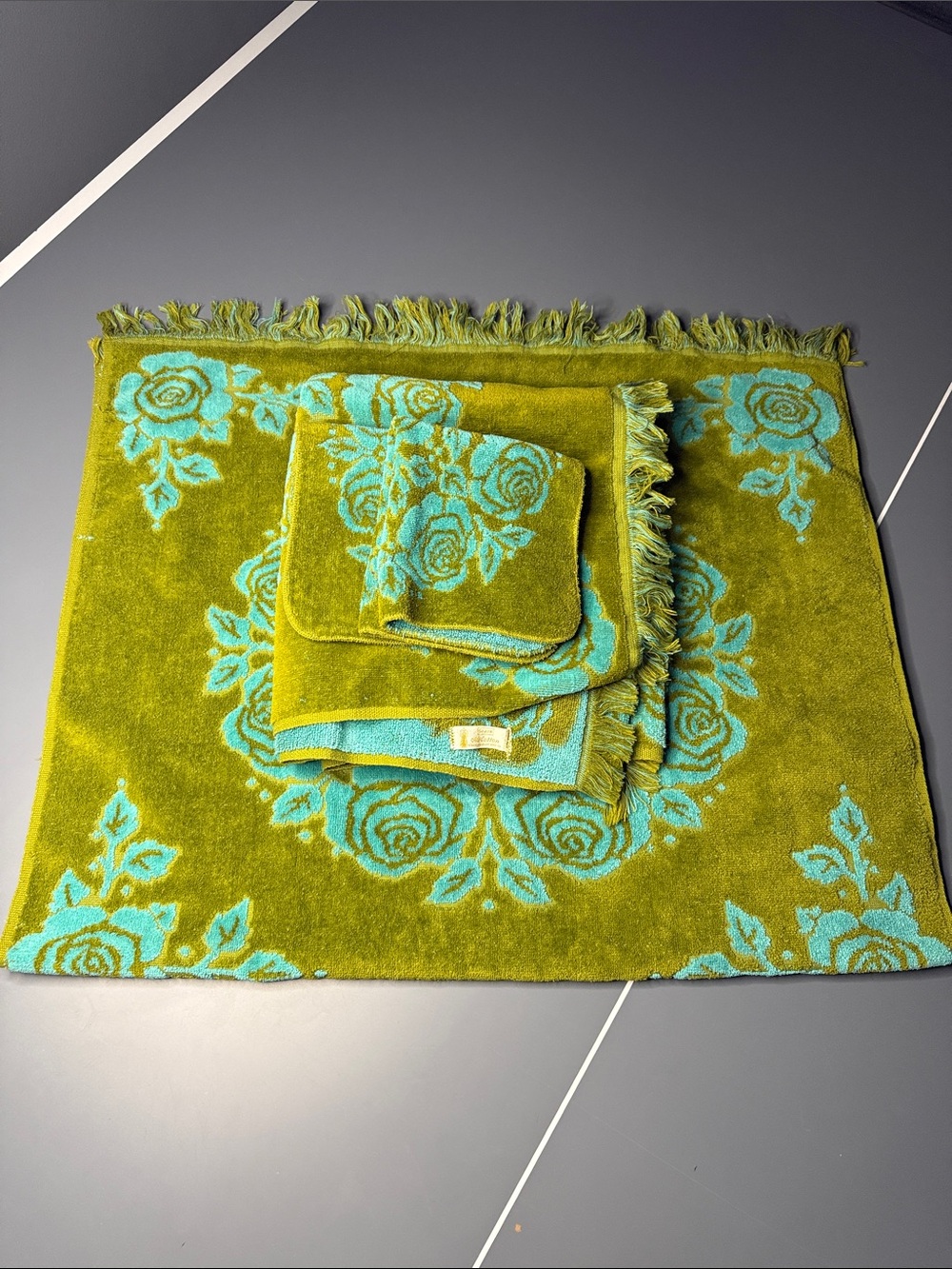 Vintage Sears Aqua/Olive Floral Fringe Bath Towel Set